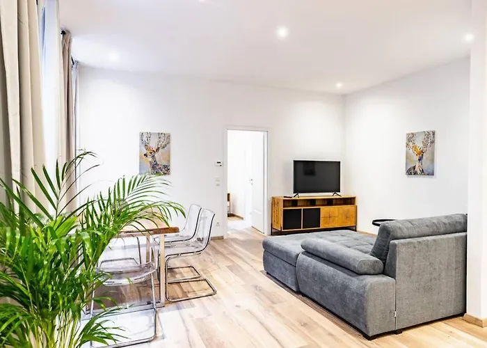 Modern Next To Subway Station Apartment